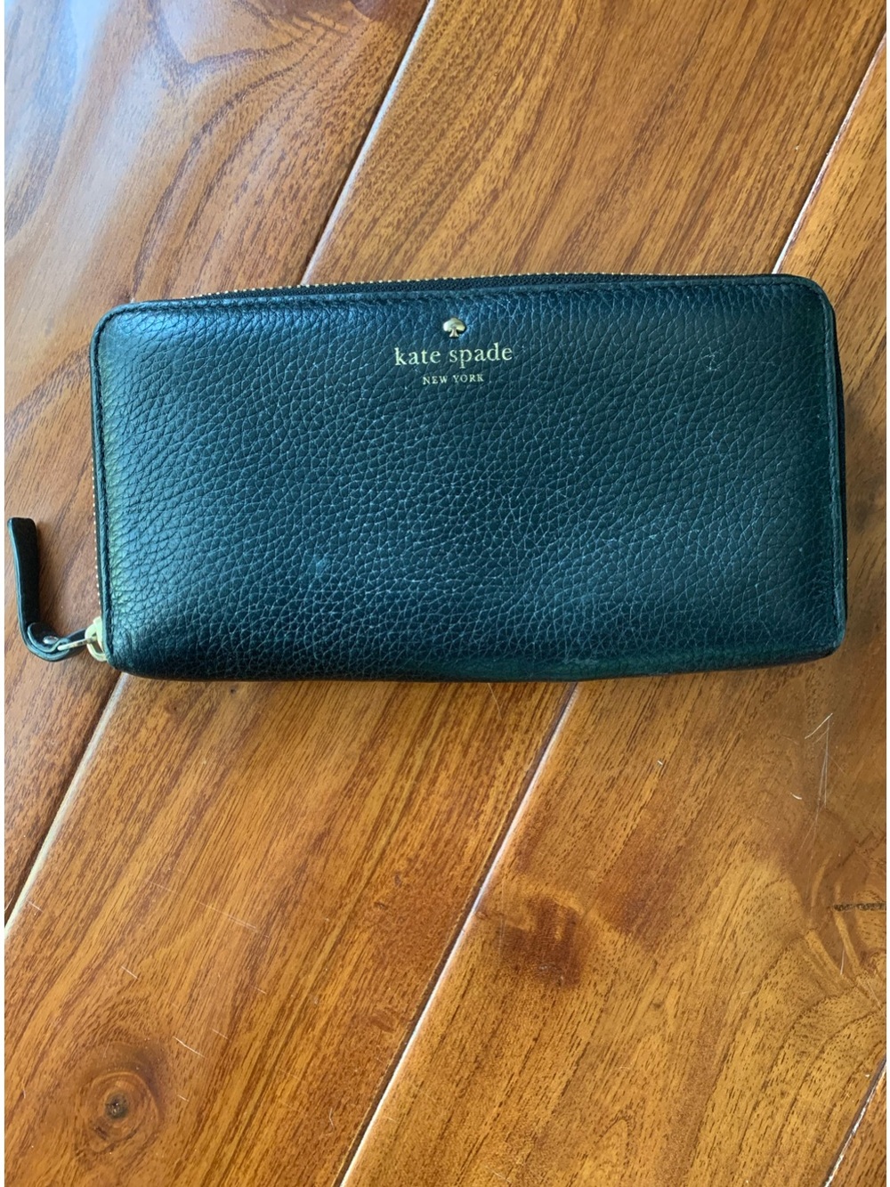 Kate Spade Leila Continental Wallet Pebbled Leather Black Zip close Large